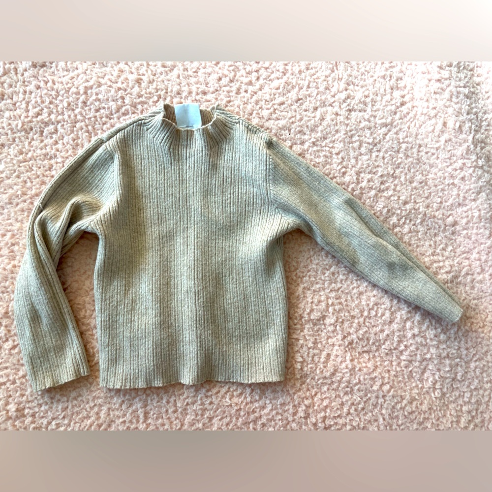 Knit long sleeve